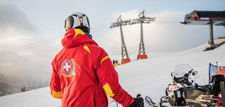 pistenrettung-weisses-kreuz