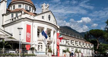 kurhaus-meran-ivo-corra