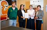 20260916-verleihung-audit-familienundberuf-an-jugendzentrum-fly-fabio-brucculeri-7