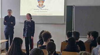 carabineri-brixen-cybermobbing