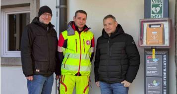 suedtiroler-kinderdorf-aed-saeule