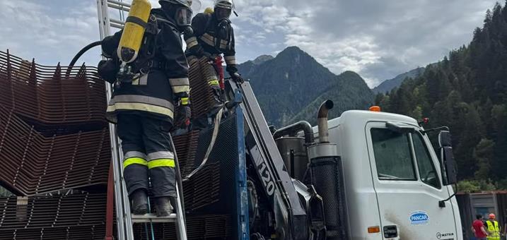 lkw-brand-bbt-mauls-foto-ff-trens