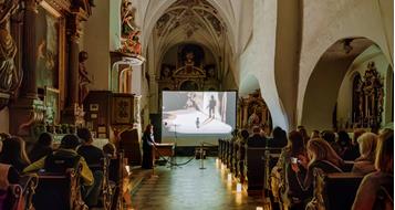 water-light-festival-performance-vom-ku-nstlerduo-lysteater-brixen-tourismus-michael-pezzej-pg