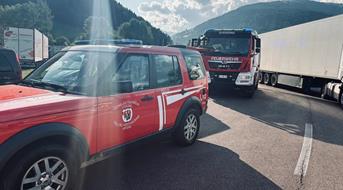 wohnwagen-brennt-ff-sterzing