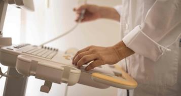 gesundheitsvorsorge-gemeinschaftsha-user-medizintechnik-gesundheit-pexels