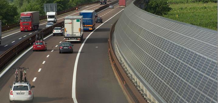 autobahn-laermschutzwaende-c-brennerautobahn-ag