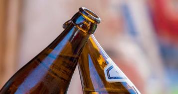 bier-anstossen