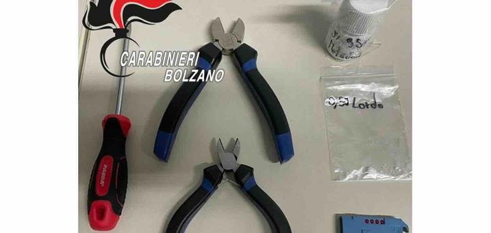carabinieri-brixen-einbruchswerkzeug-01-2026