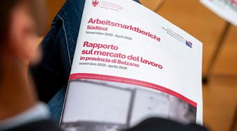 pressekonferenz-arbeitsmarktbericht-fabio-brucculeri-3