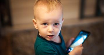 baby-handy-pixabay