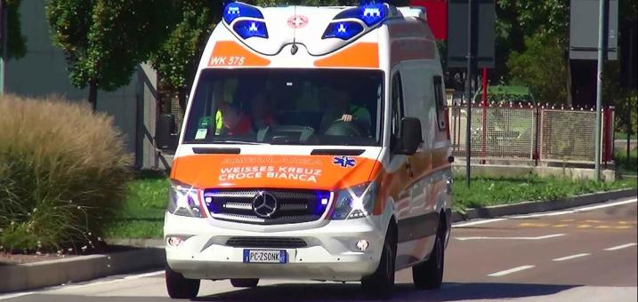 krankentransport-weisses-kreuz