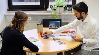 foto-beratung-quelle-ausbildungs-und-berufsberatung