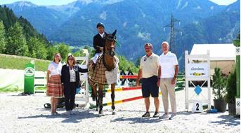 jumping-in-the-alps-christian-pitziati
